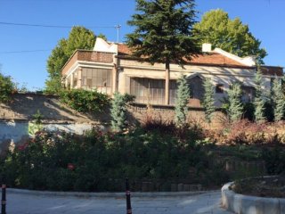 Konya'da DEAŞ hücre evine baskın