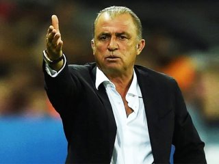 Büyük rezalet! Terim mekan bastı