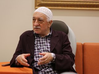 Teröristbaşı Gülen için imza kampanyası başlatıldı