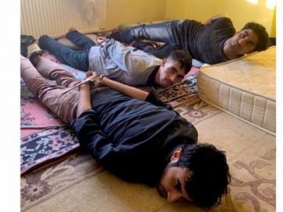 Polis evin perdelerinin hiç açılmamasından şüphelendi! Afgan çete böyle çökertildi!