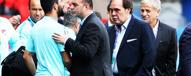 Olay sözler! Arda Turan'ı yumrukladı
