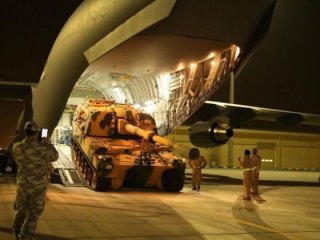 Türkiye'den Katar'a askeri sevkiyat