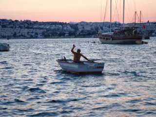 Akılalmaz olay! 'Öldü' sanılan balıkçı...