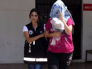 Adliyeye götürülürken üzerlerini değiştirdiler!