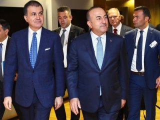 Çavuşoğlu ve Çelik'ten Avrupa'ya ders!