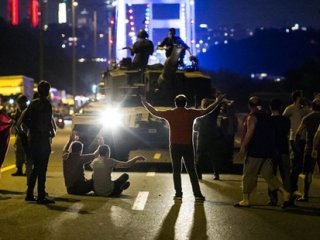 Türkiye Gazetesi yazarı Elibol'dan yeni darbe uyarısı