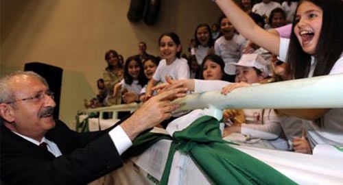 Resepsiyon yerine konsere gitti