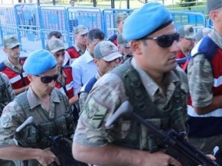 FETÖ'cü hainin 'PKK' örneği salonu çileden çıkardı