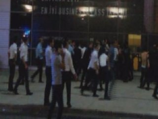 Sabiha Gökçen savaş alanına döndü! Yaralılar var