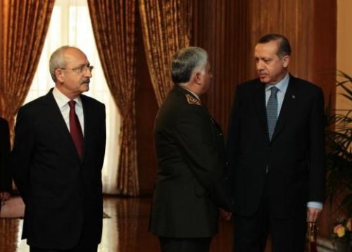 Kılıçdaroğlu bu kareye giremedi
