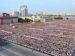 Sular iyice ısınıyor! Yüzbinler sokağa döküldü