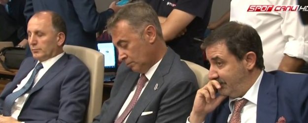 Dursun Özbek konuşurken Fikret Orman uyudu