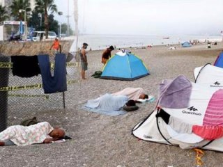 Yüzde 98’e çıktı! Sahilde sabahladılar