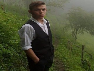 Ağabeyleri Eren'i böyle anlattı!