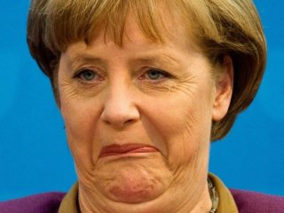 Merkel, referandumda hayır verenlere göz kırptı!