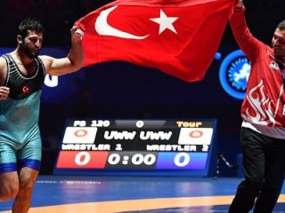 Milli güreşçi dünya şampiyonu