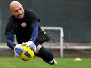 Eski milli futbolcu gözaltına alındı!