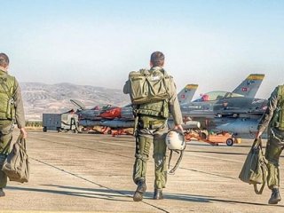Sivile geçen savaş pilotları geri dönüyor