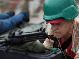 Venezuela'da 900 bin kişilik meydan okuma