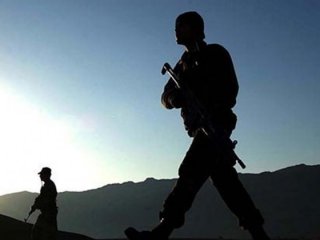 Mehmetçik tepelerine bindi! Sıcak temas sürüyor