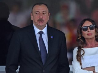 Aliyev'e kara para aklama suçlaması