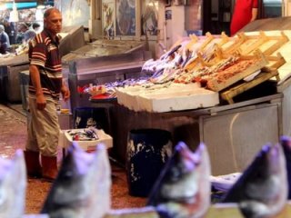 Sezon açıldı hamsi 15 liraya düştü!