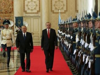 Erdoğan'ın heyetinde dikkat çeken isimler