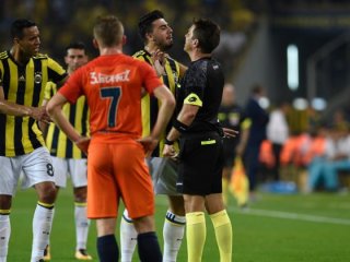 Kadıköy'de galibiyet 90+3'te geldi