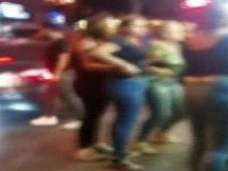 Genç kızdan kuruyemişçiye dedikodu baskını