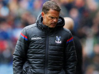 Frank de Boer'un görevine son verildi!