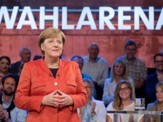 Merkel gurbetçilerin oylarına talip oldu!