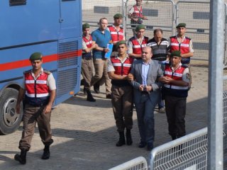 'FETÖ ile işim olmaz, kızlarım mini etekle gezer'