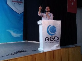 Her alanda ahlaki yozlaşma var