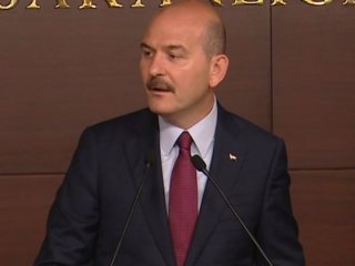 Bakan Soylu çok sinirlendi: Kamera şakası mısın nesin ya?