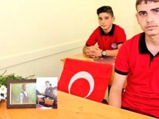 Arkadaşları şehit Eren'in sırasını boş bırakmadı