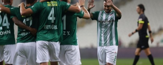 Bursaspor'dan Tarsus'a bombardıman