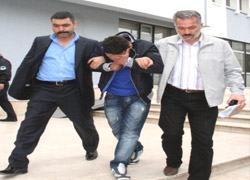 Tacizciyi kokusu yakalattı