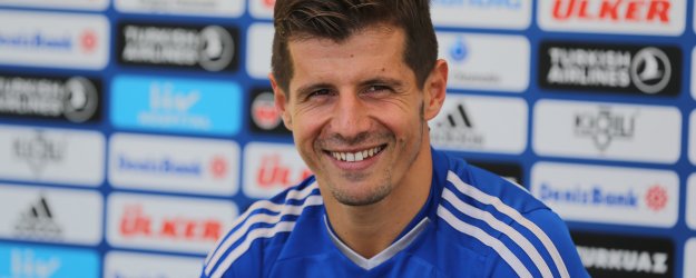Emre Belözoğlu: Fenerbahçe'den gönderildim