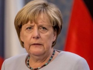 Merkel'in 'Kabus gibi zaferi'