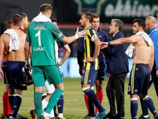 Aykut Kocaman çıldırdı!