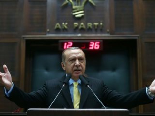 AK Parti'den 3 isme davet!