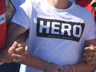 Hero yazılı tişörtle gelen hain kaç yıl ceza aldı?