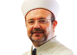 '28 Şubat'ta İslam dinine zarar veren ilahiyatçılar oldu'