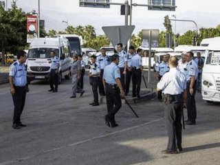 Minibüsçülerin hat kavgasına TOMA'lı müdahale