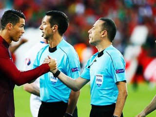 Cüneyt Çakır ve Halis Özkahya'ya zorlu görev!