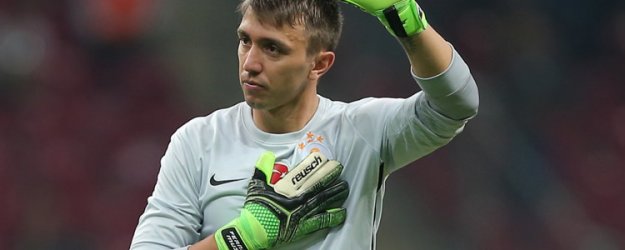 Muslera'dan yine büyük fedakarlık