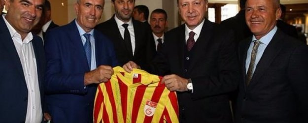 Sırbistan'da Erdoğan'a sürpriz ziyaretçiler!
