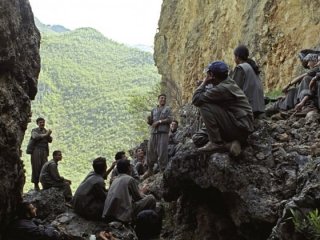 PKK'da büyük çözülme: Toplu teslim oldular!
