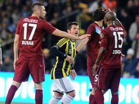 Emre Belözoğlu kaç maç ceza aldı?