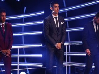 Dünyada yılın futbolcusu belli oldu